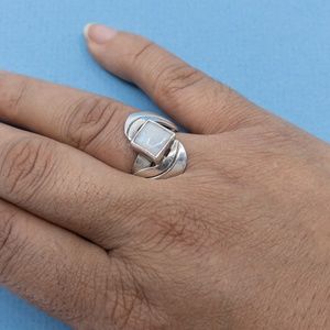 Sterling Silver And Moonstone Ring - NWOT